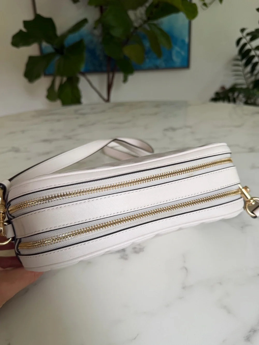 Coach Jes Crossbody With Linear Quilting Gold /Chalk Leather Bag C1569